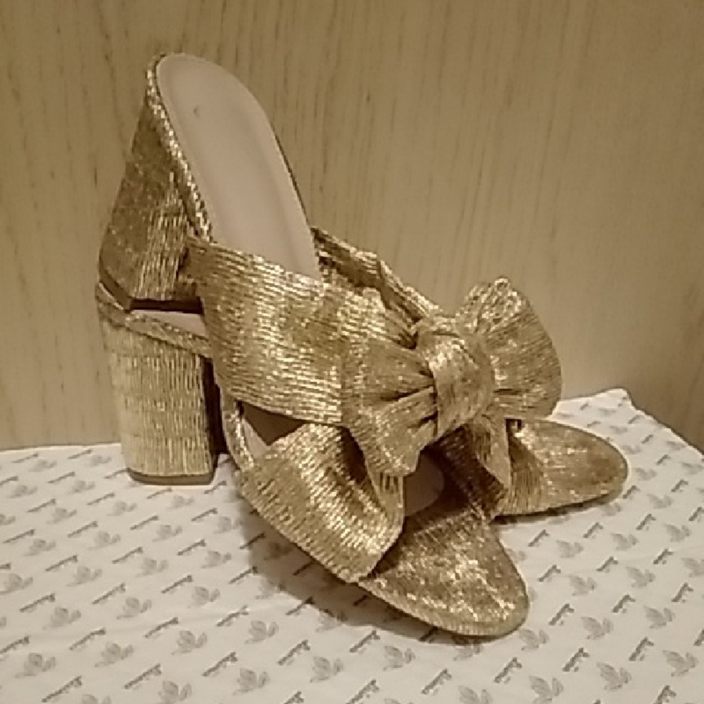 Lulus Gold Heels 3.5" Sandals Sz 8.5